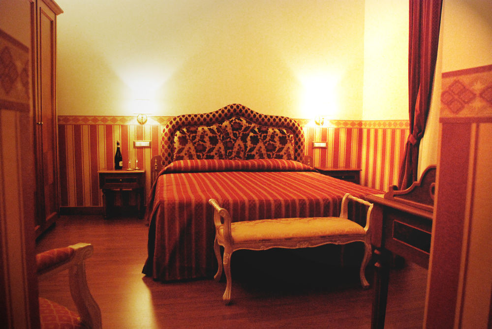 Barberini Suites Rome Kamer foto